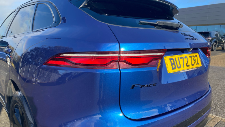 Jaguar F-Pace 2.0 D200 R-Dynamic Black 5dr Auto AWD Diesel Estate